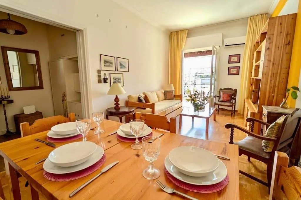 Bright Top-Floor Apartment - 2 Terraces - Αbove metro-1