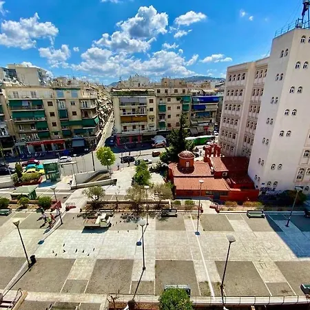 Bright Top-Floor Apartment - 2 Terraces - Αbove metro-3