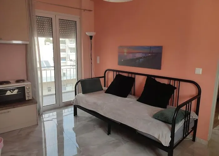 Cozy Apartment In Front Of The Park Athens Ilion